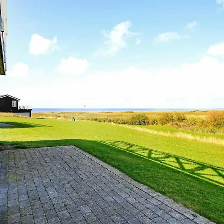 Feriehus Four-bedroom Holiday In